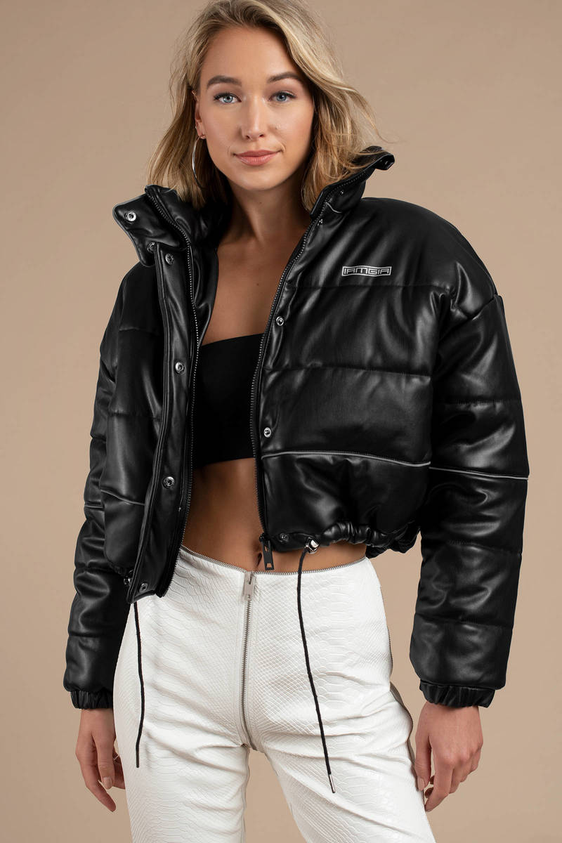 black puffer jacket short