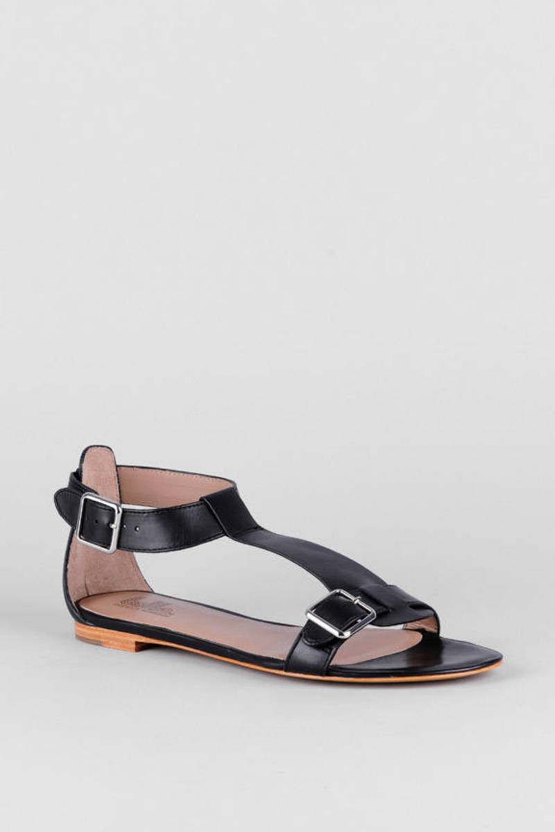 Minimalist Sandals in Black Leather - $72 | Tobi US