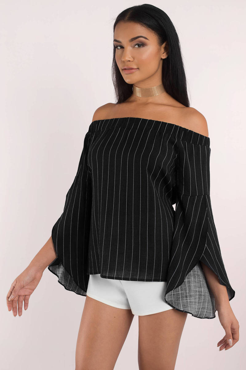 Off the Shoulder Stripe Print Blouse