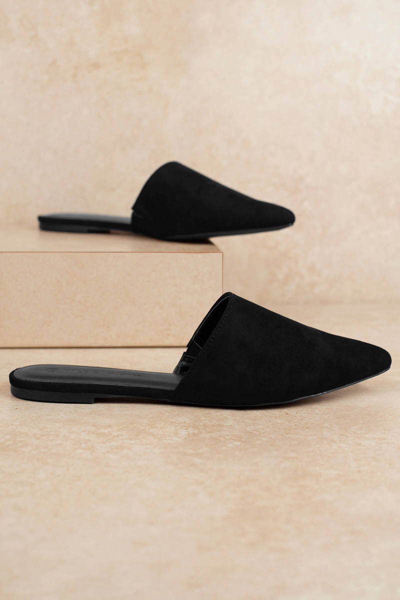 black pointed mules flat