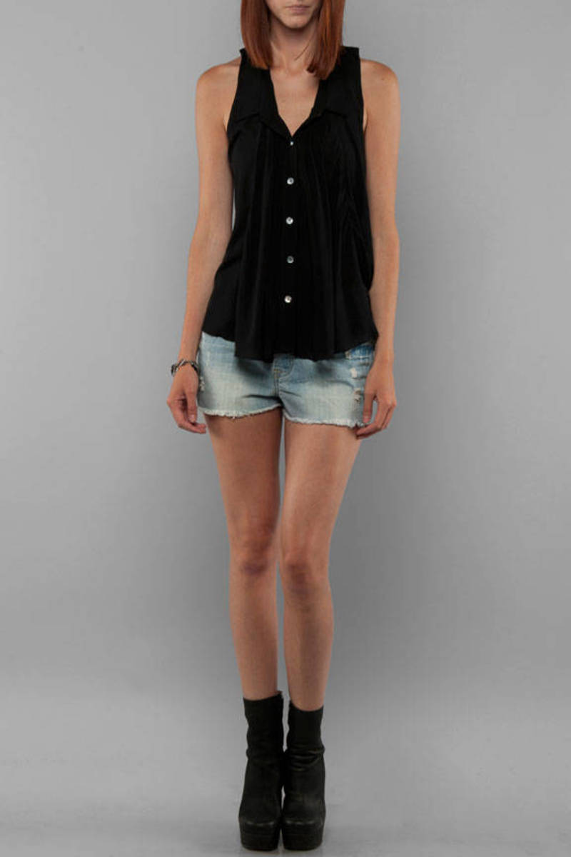 black sleeveless button down shirt