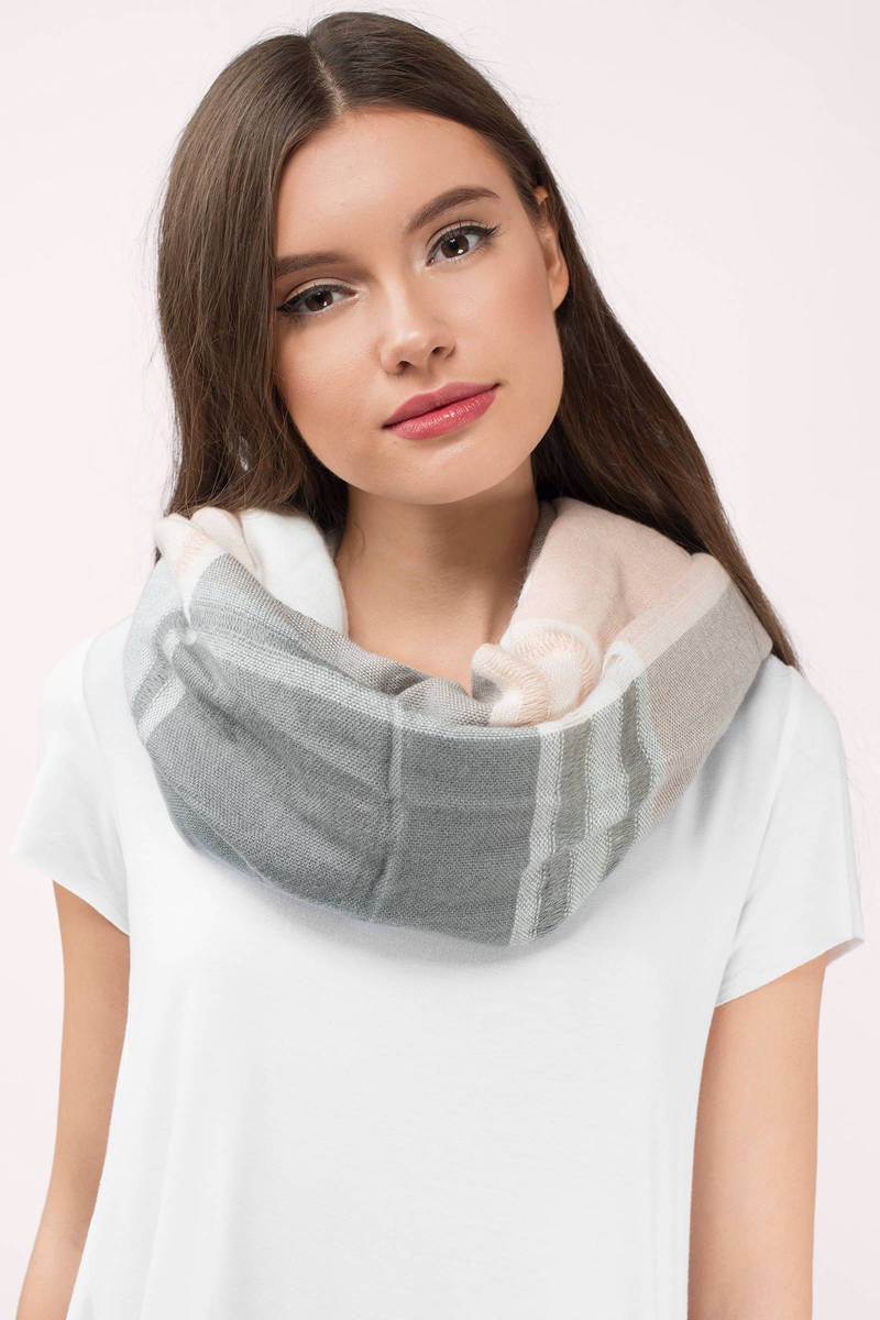 Sia Checkered Scarf - $22 | Tobi US