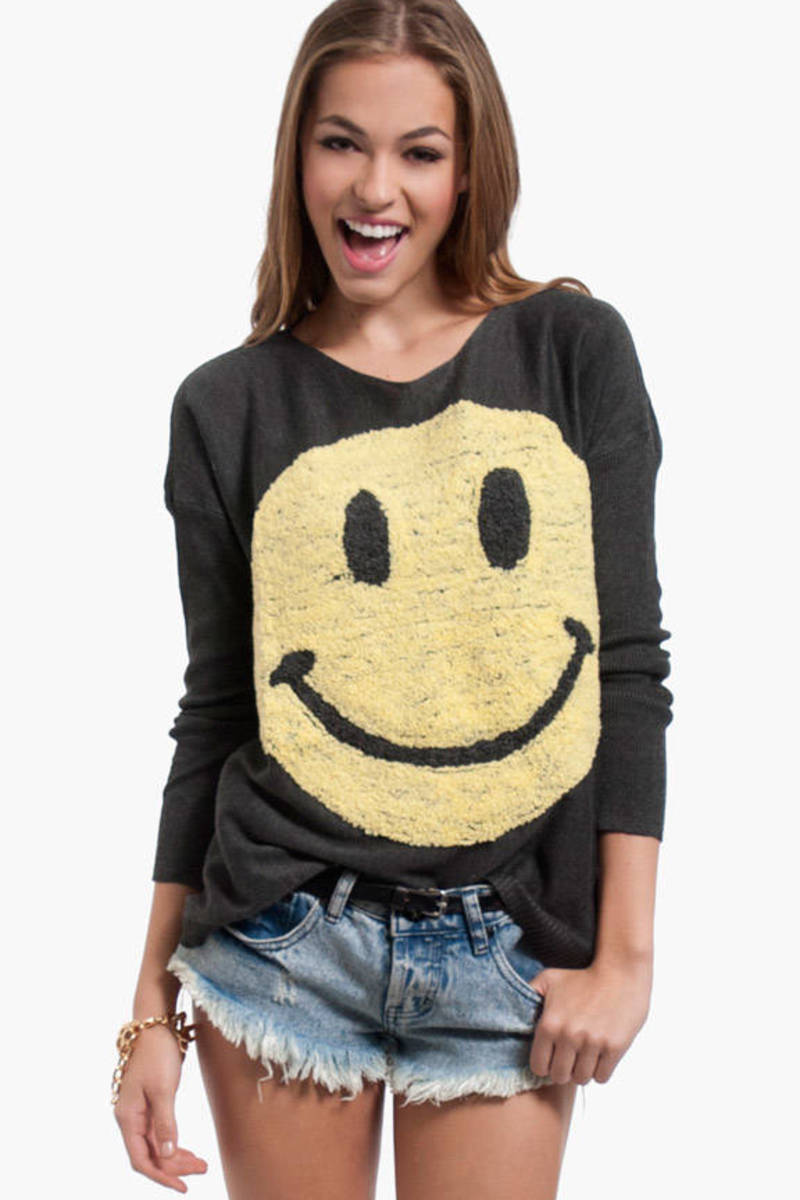 You Make Me Smile Top in Charcoal - $25 | Tobi US