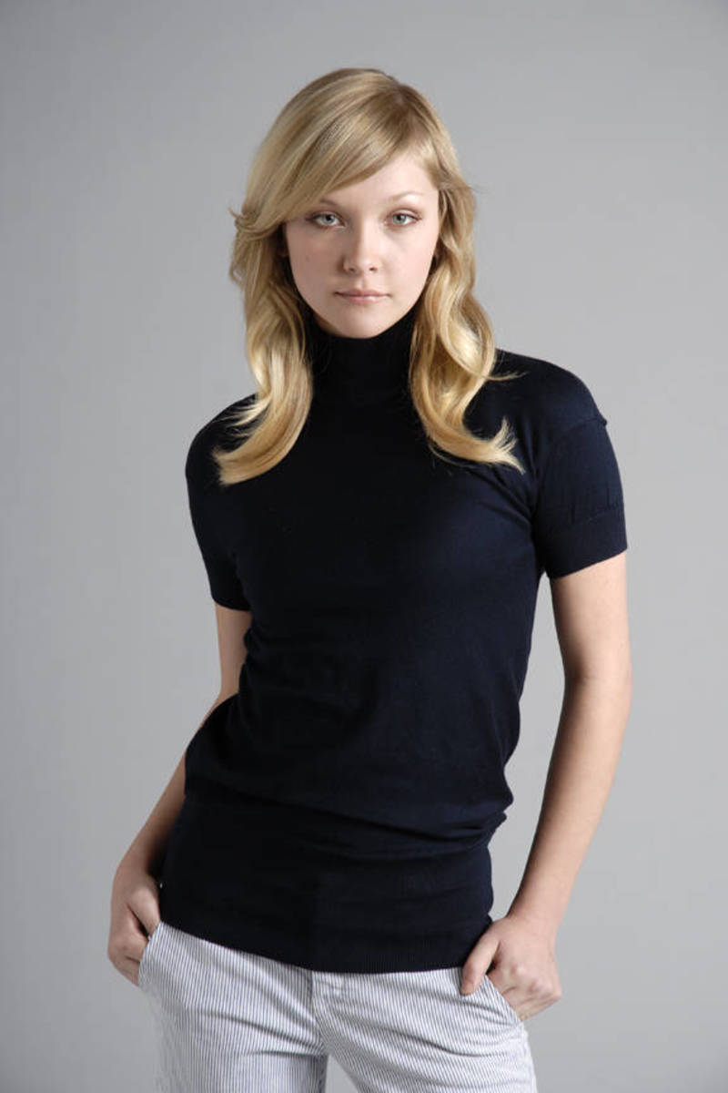 elbow sleeve turtleneck