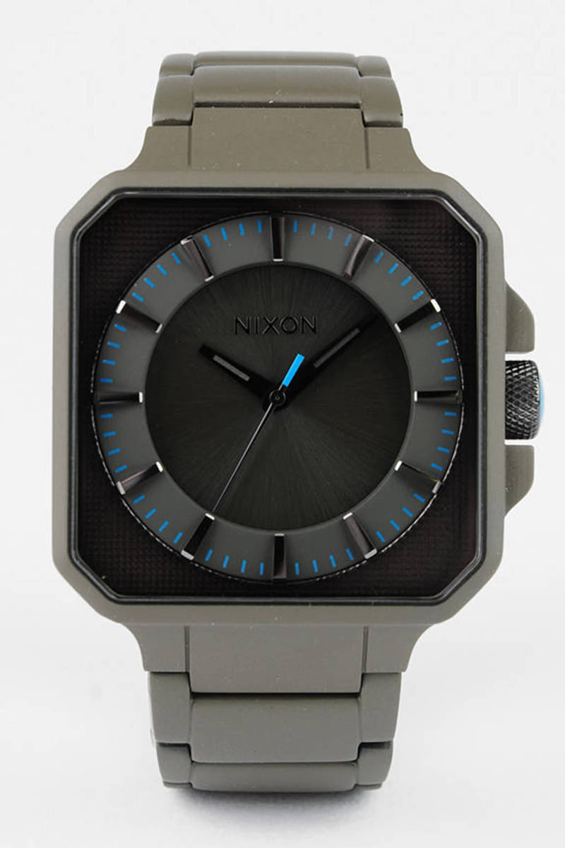 nixon platform watch