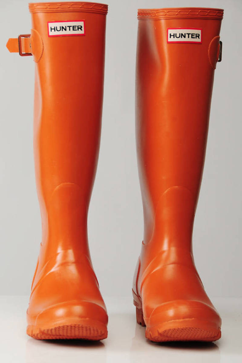 womens orange rain boots