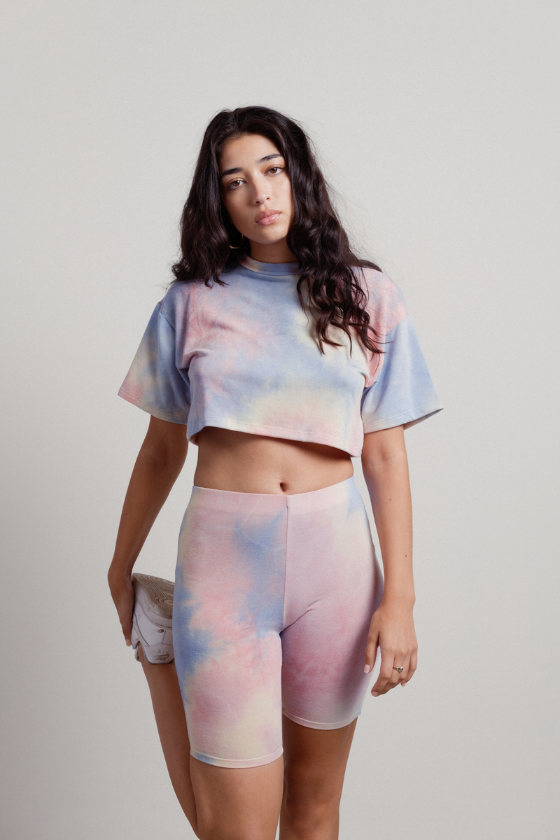 tie dye cycle shorts set