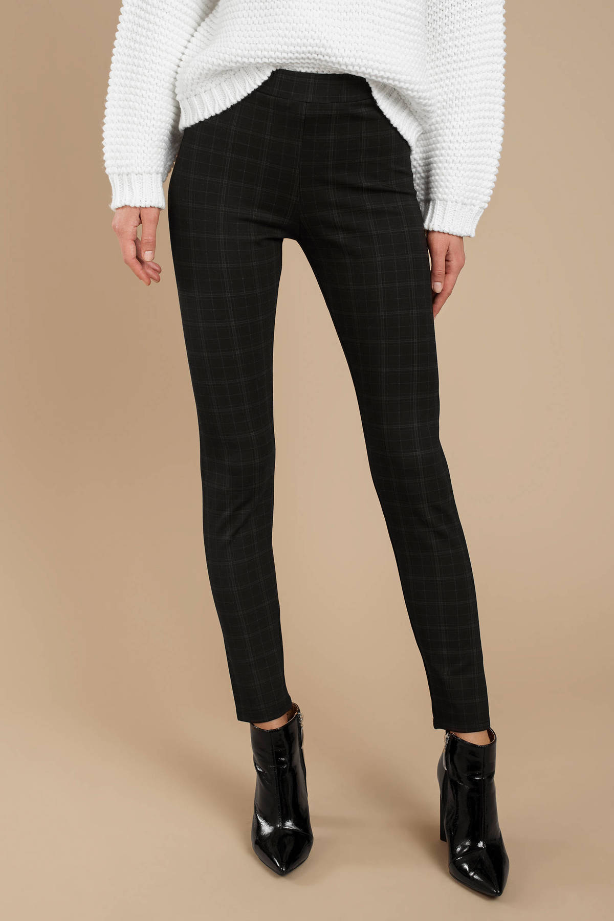 plaid pants black