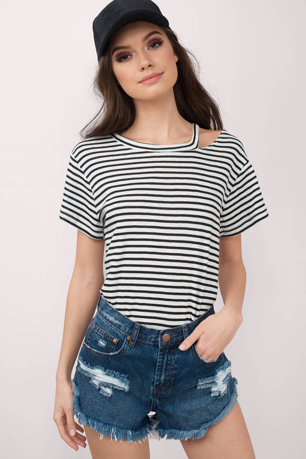 Gabby Shoulder Cut Out Tee in Black & White - $11 | Tobi US