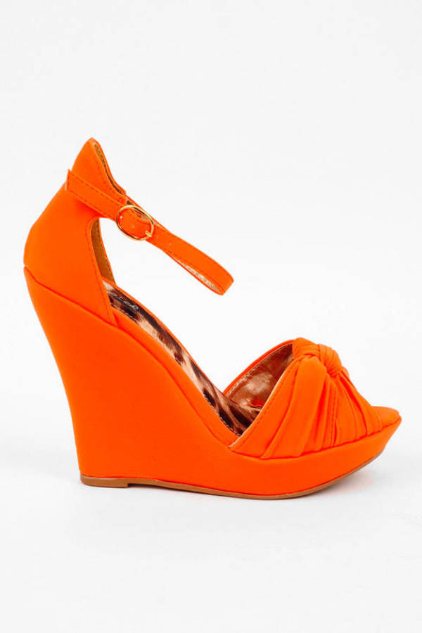 Ceduce Knotted Wedges in Neon Orange - $19 | Tobi US