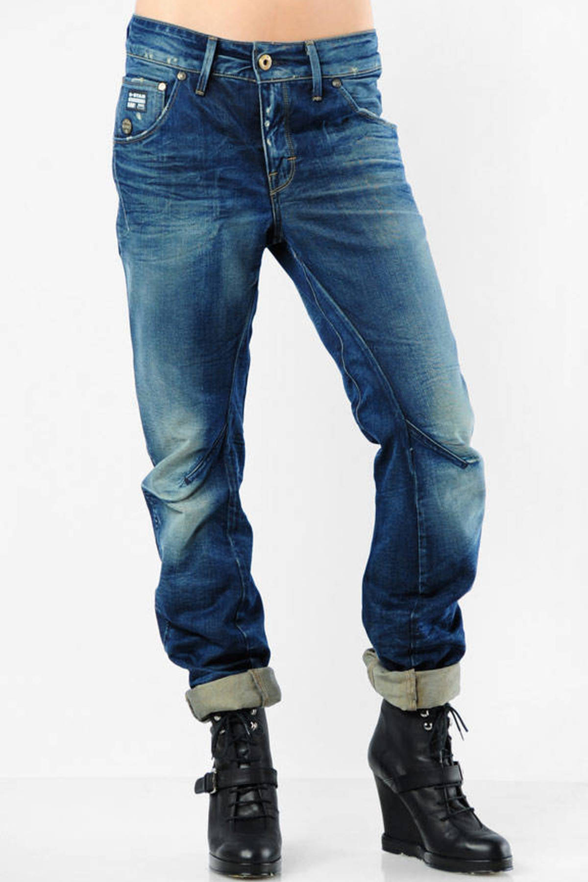 loose tapered jeans