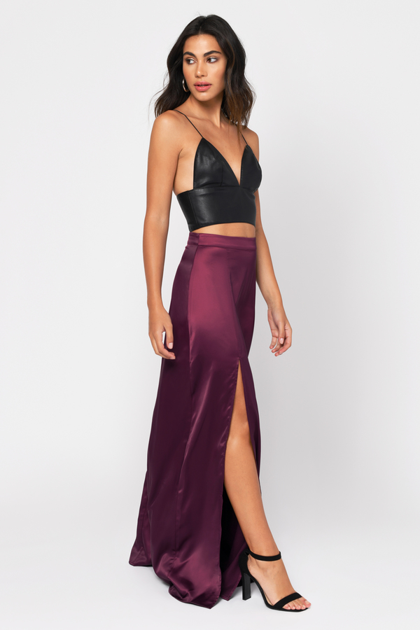 split maxi skirt with tights