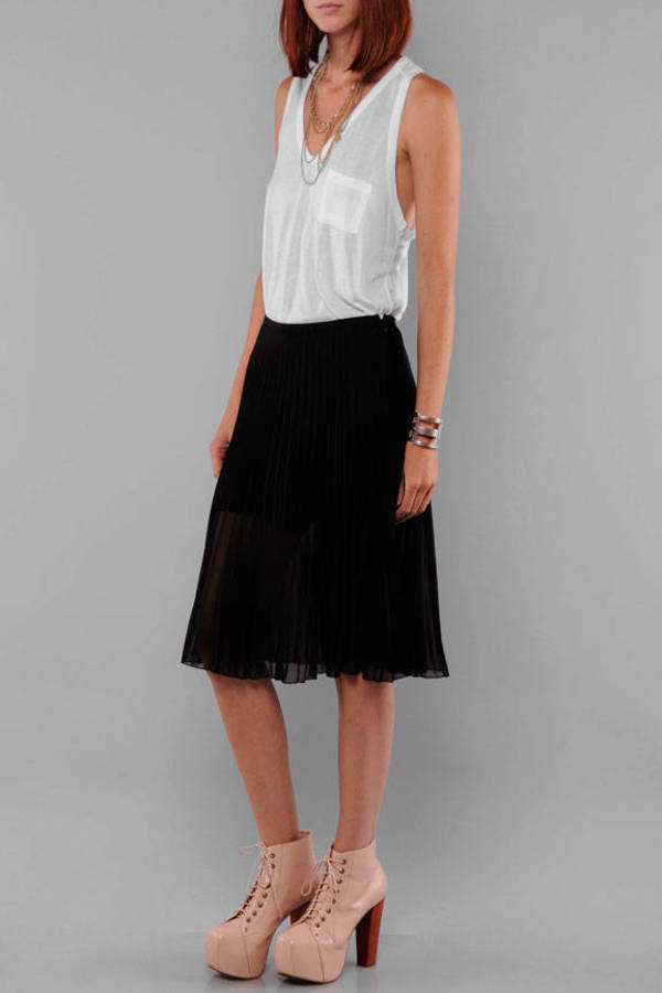 Pleated Skirt in Black - $35 | Tobi US