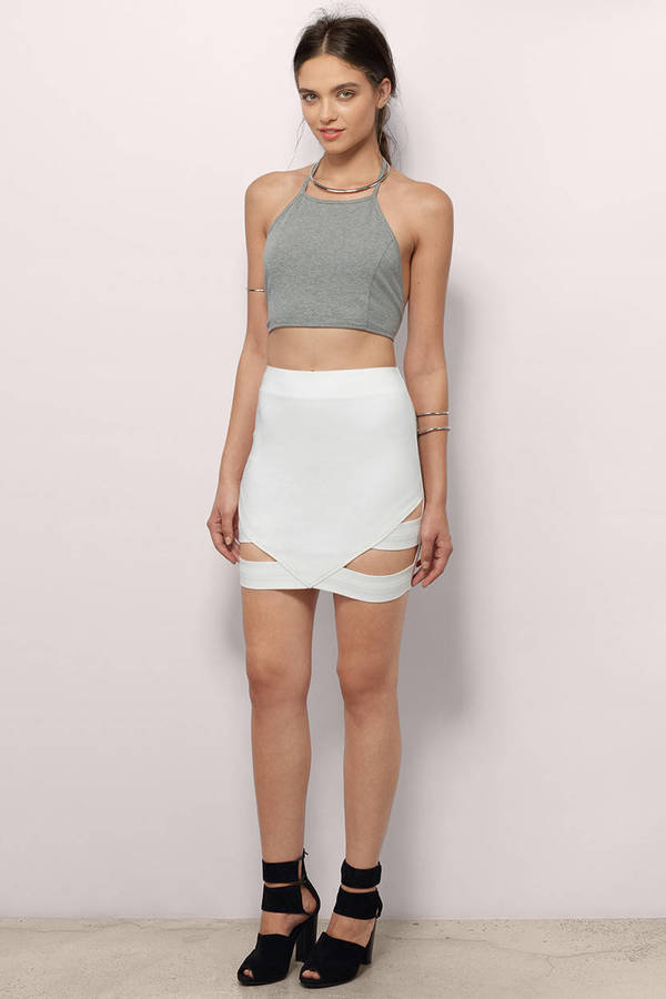 Model Short Skirt