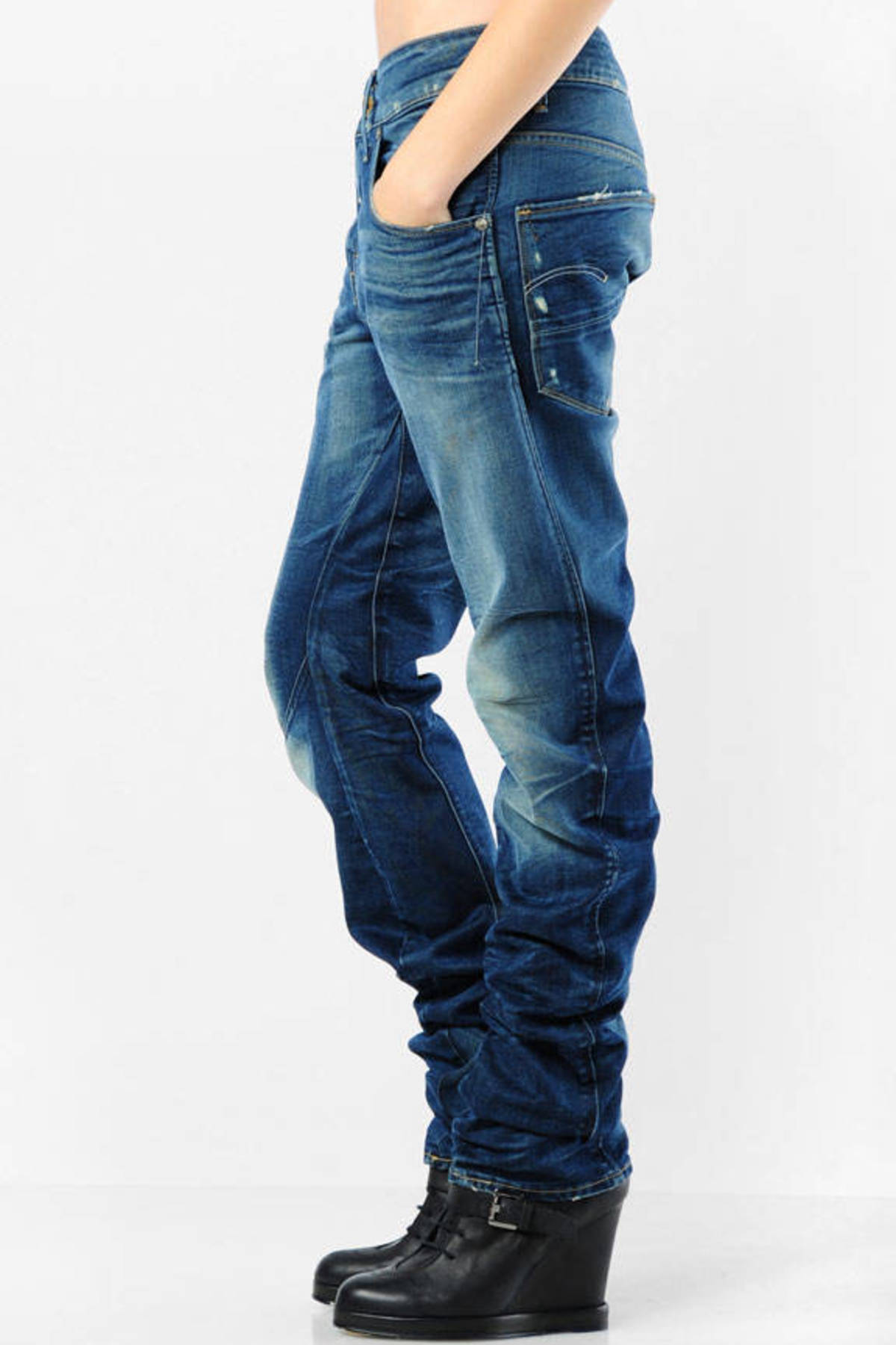 loose tapered jeans