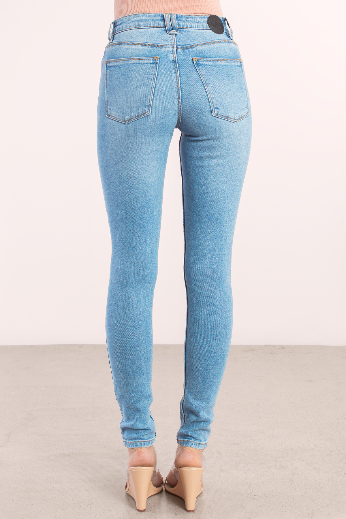 Kitty Skinny Jeans in 76 Vintage - $42 | Tobi US