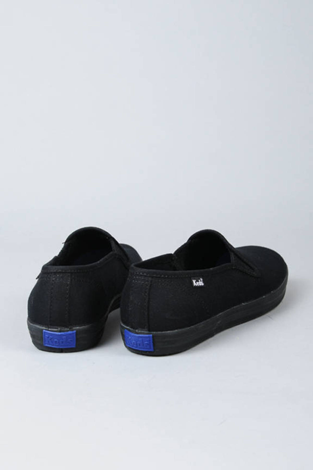 champion slip on tennis shoes