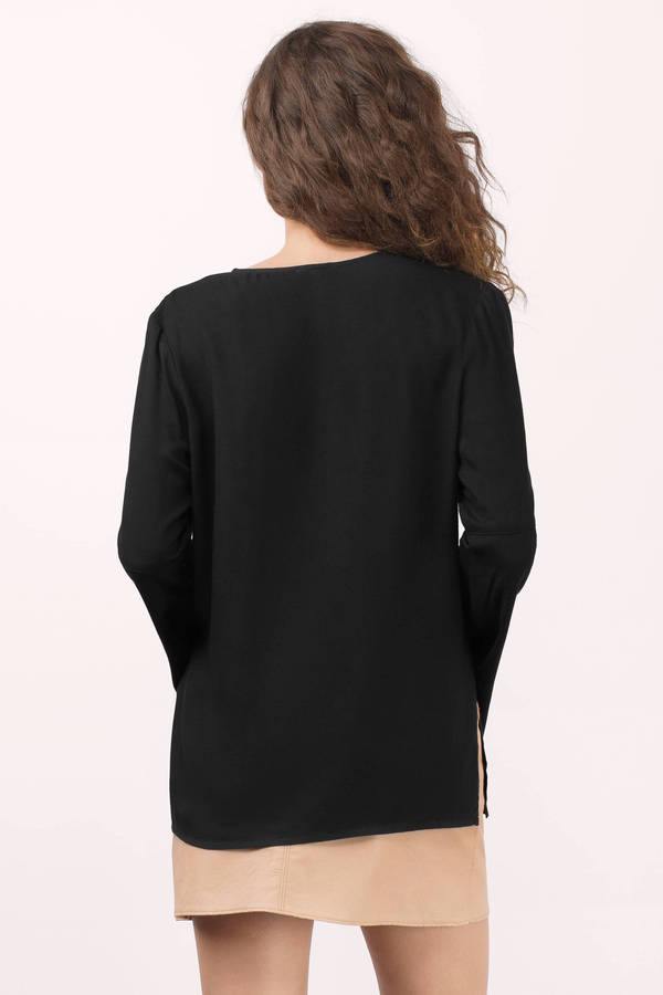 black blouse cloth