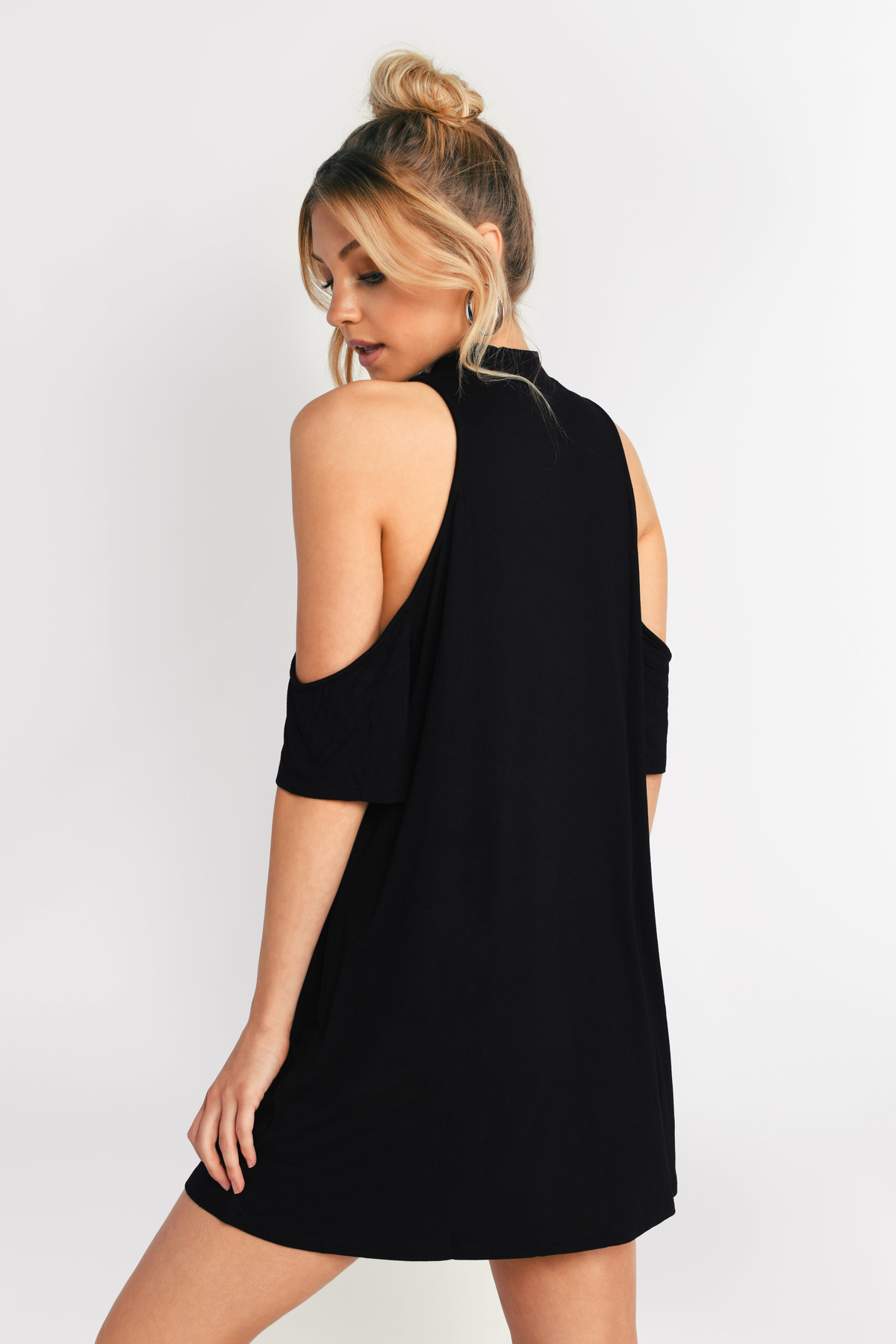 black cold shoulder dresses