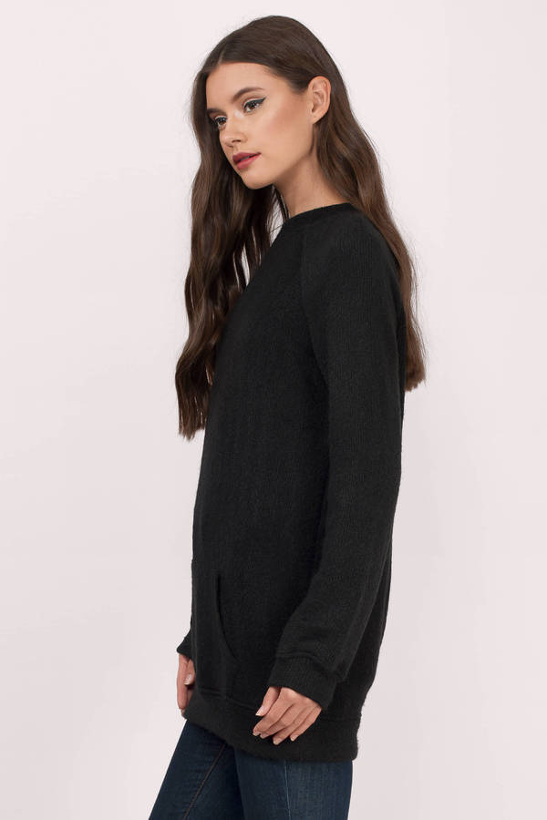 travel black sweater