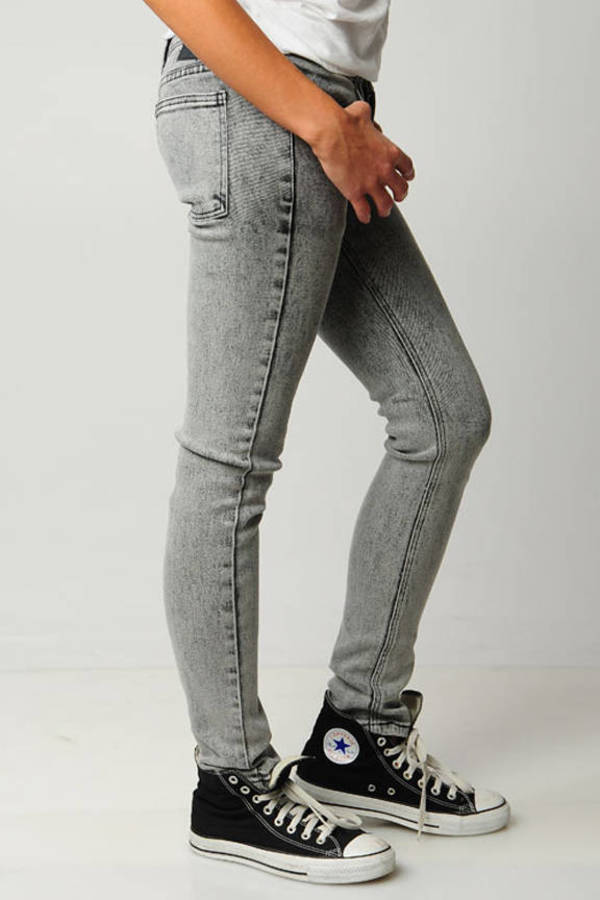 narrow jeans pant