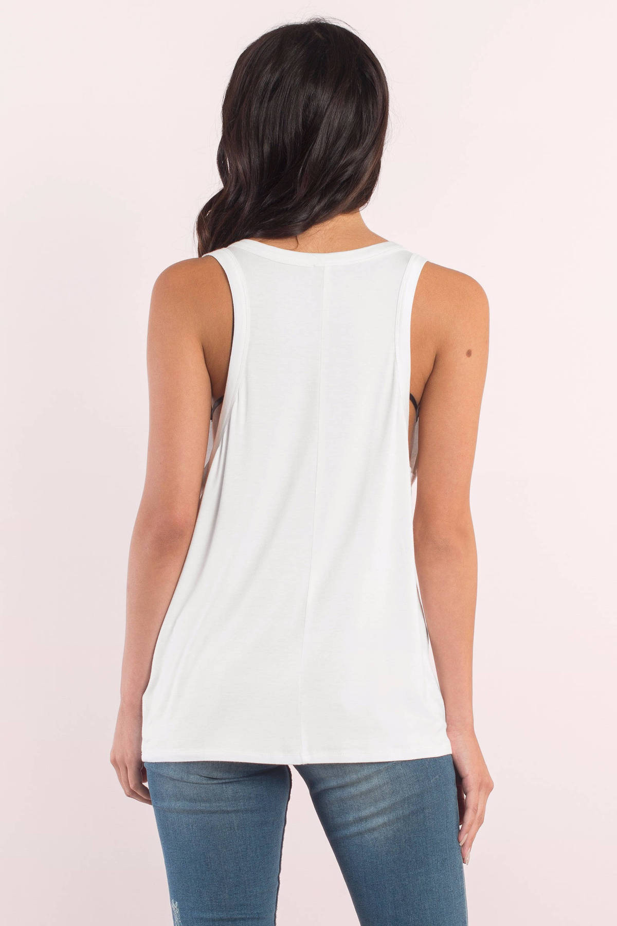 white scoop tank