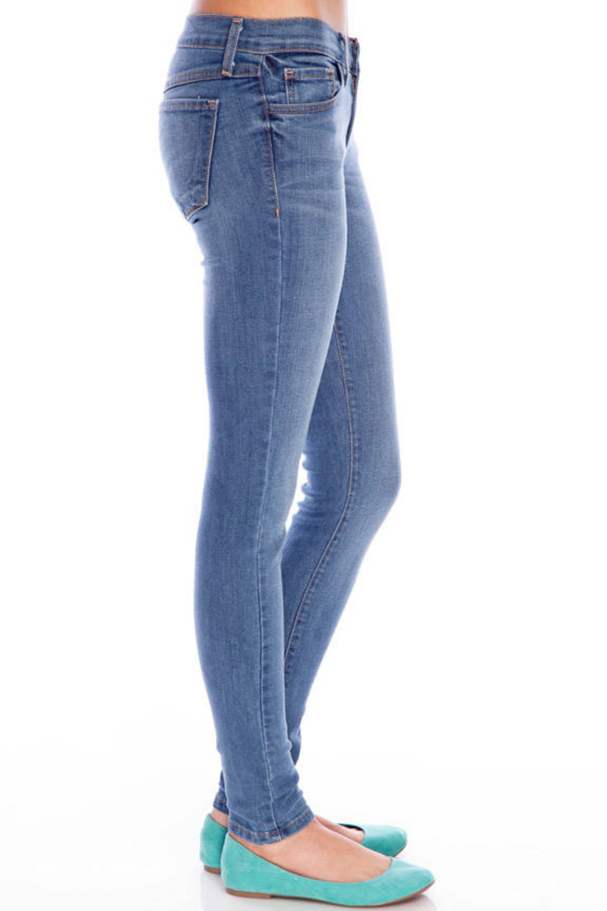 medium wash skinny jeans