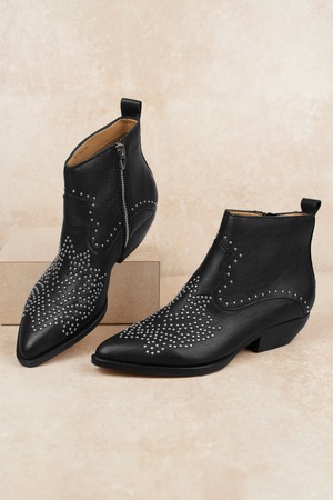 Black Dolce Vita Boots - Studded Boots 