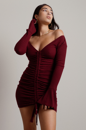 burgundy ruched bodycon dress